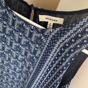 Max Studio sleeveless blouse/ tank top